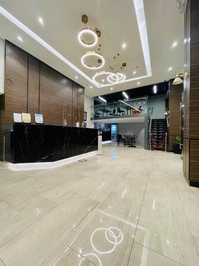 Mango Suites Tuguegarao City Exteriör bild