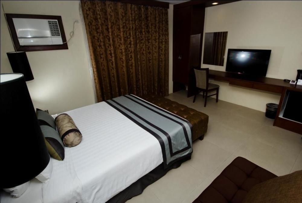 Mango Suites Tuguegarao City Exteriör bild