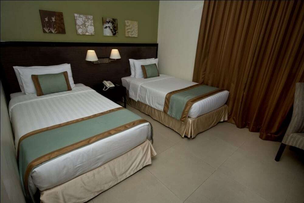 Mango Suites Tuguegarao City Exteriör bild